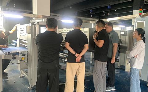 زيارة العملاء