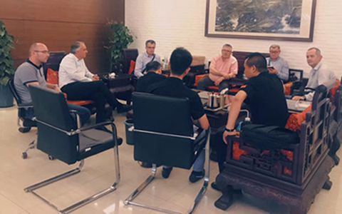 زيارة العملاء