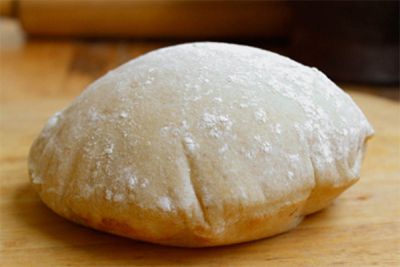 الخبز التركي المنفوخ