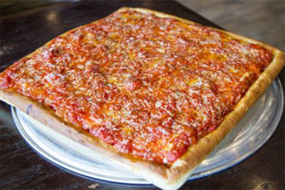 بيتزا بالبيض