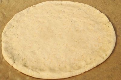 رول عجين البيتزا