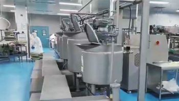 ماكينات خفق وتهوية خليط الكيك