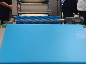 طاولة التشكيل