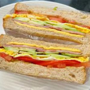 الساندويتشات