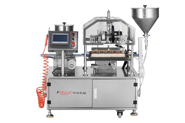 ماكينات دهان سطح المعجنات بصفار البيض