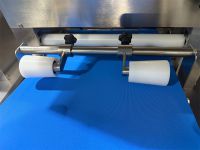 فرادة عجين ذات ثلاث أسطوانة