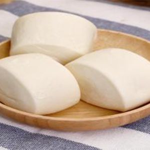 فرادة عجين ذات ثلاث أسطوانة